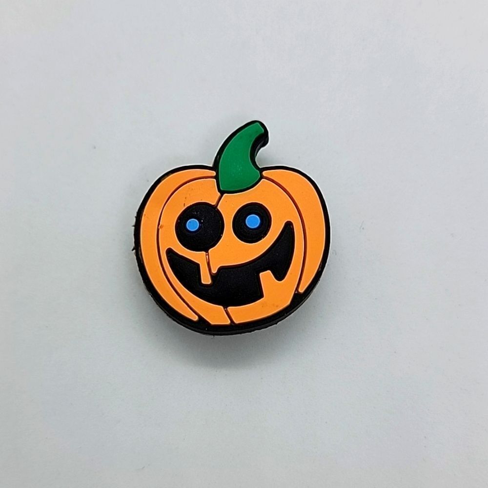 🎈5/$10🎈 PINS..PATCHES..CROC CHARMS.. pumpkin..